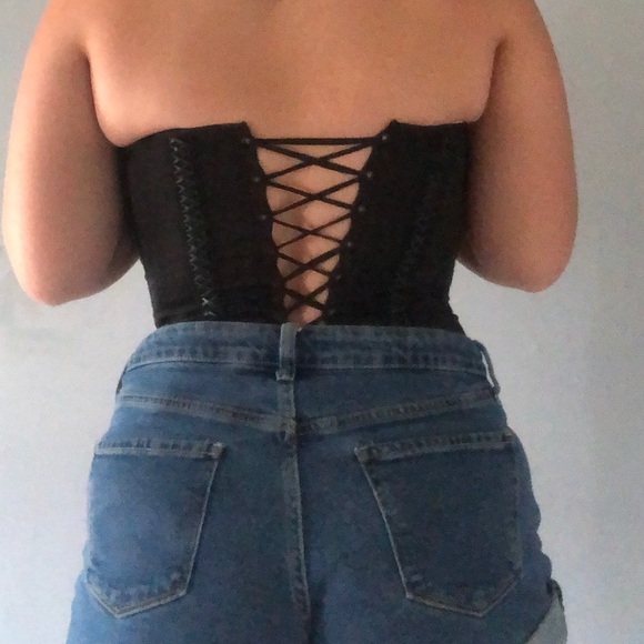 Corset - Picture 2 of 2